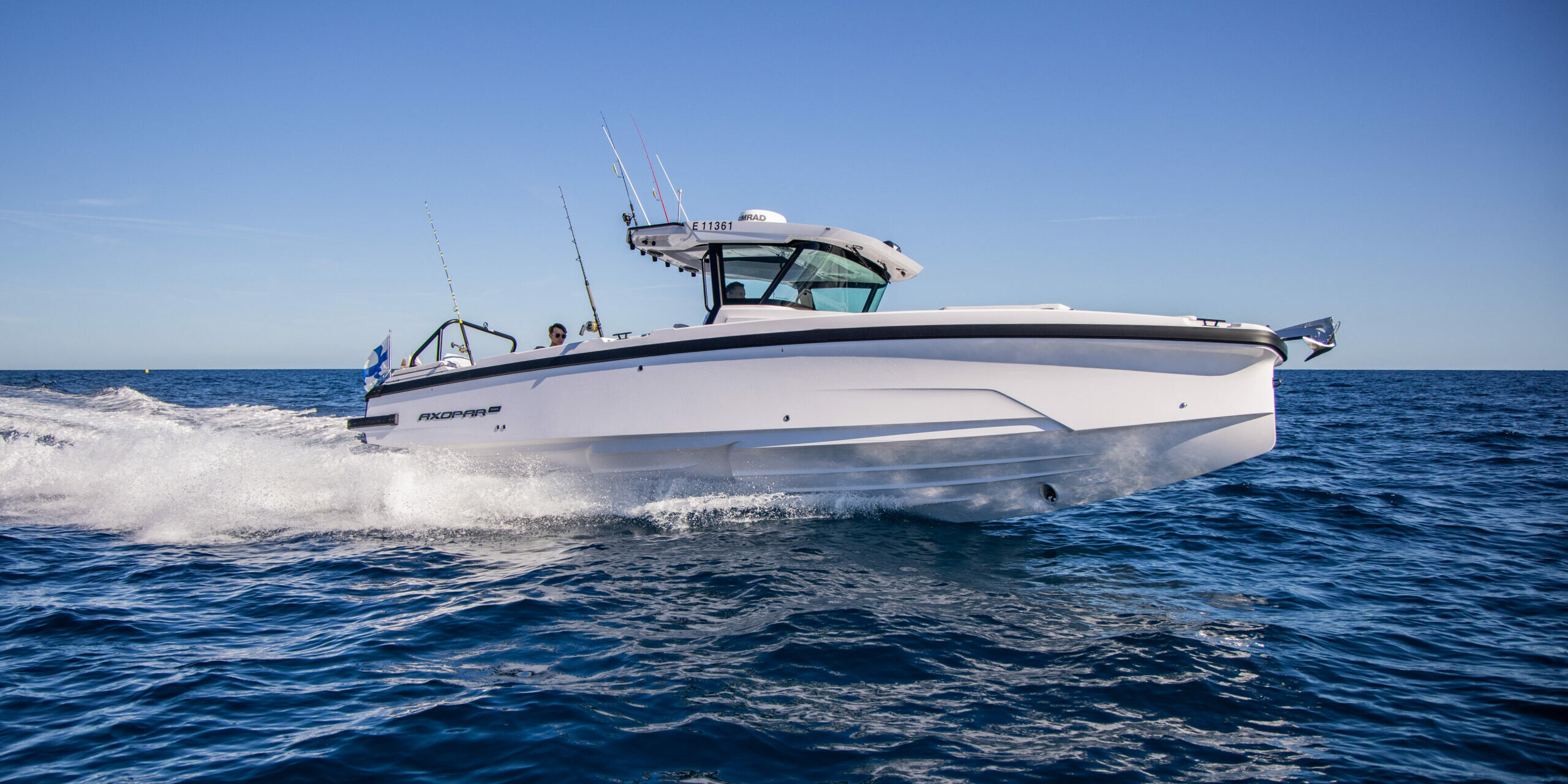 Axopar 29 CCX: Axopar's Center Console for Fishing, Cruising & All