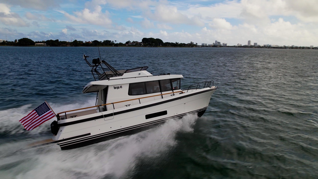 Targa 41 Running (Craig) Targa 41 in white running in off the coast of Florida